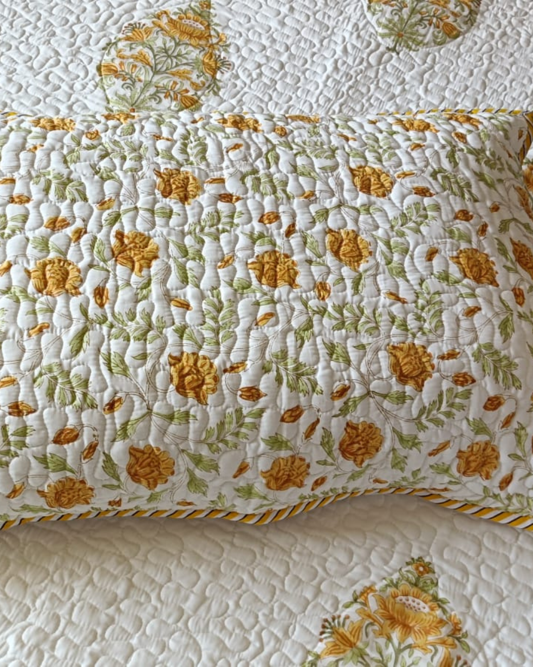 Yellow Flower Booti, Handblock Quilted Comforter Set with 2 Pillow Covers
