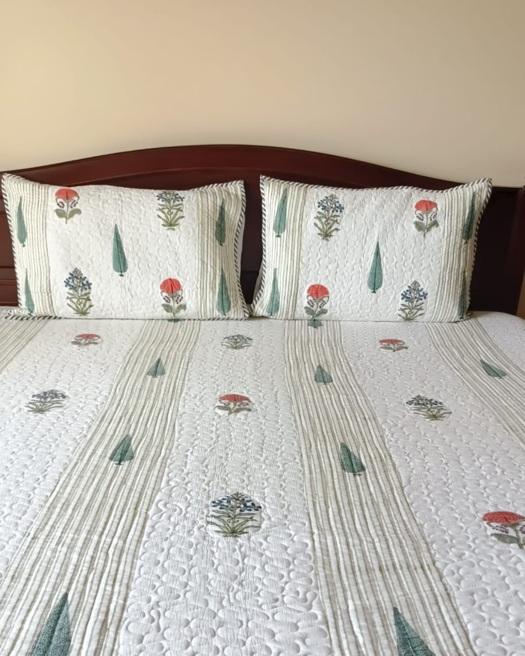 Orange Flower , Handblock Quilted Comforter Set with 2 Pillow Covers