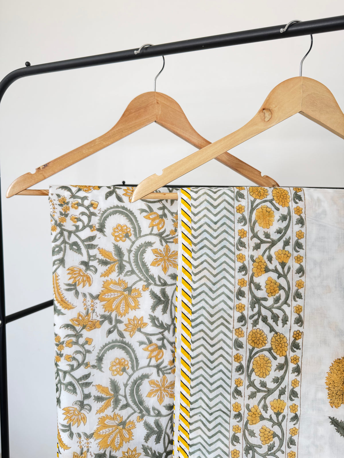 Yellow Poppy Jaal Reversible Dohar - Single Pair in Mulmul