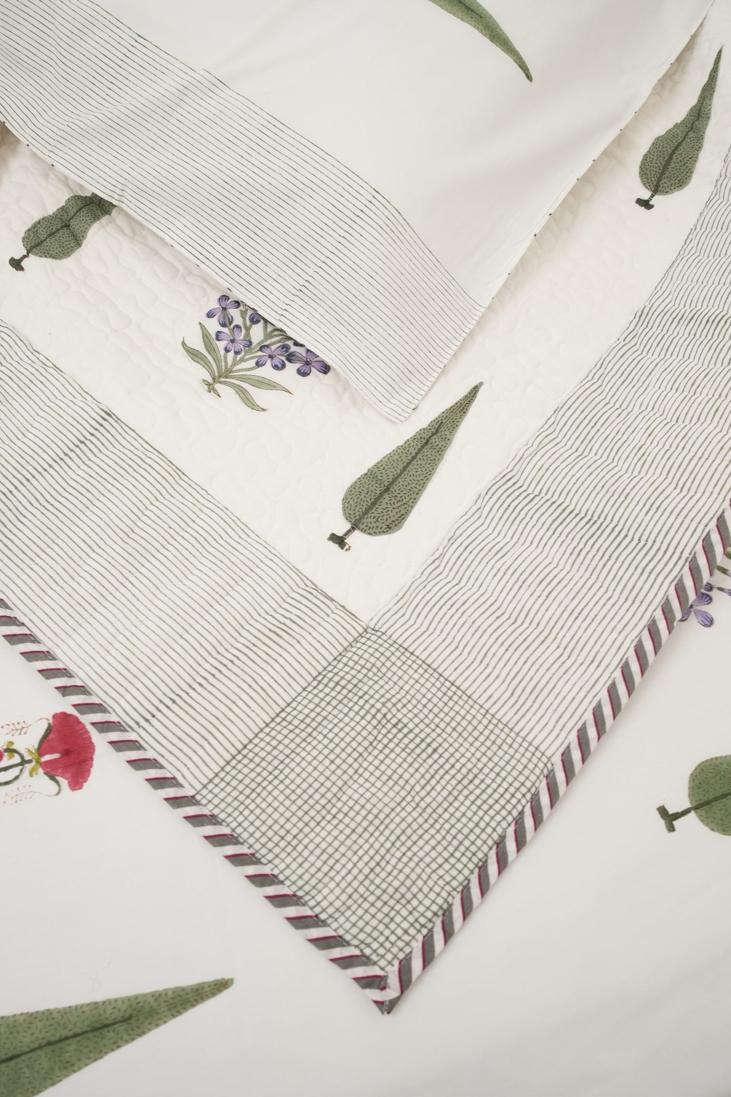 Red & Purple Floral with Green Leaf Handblock Cotton Percale 300 TC Bedsheet & Comforter Set