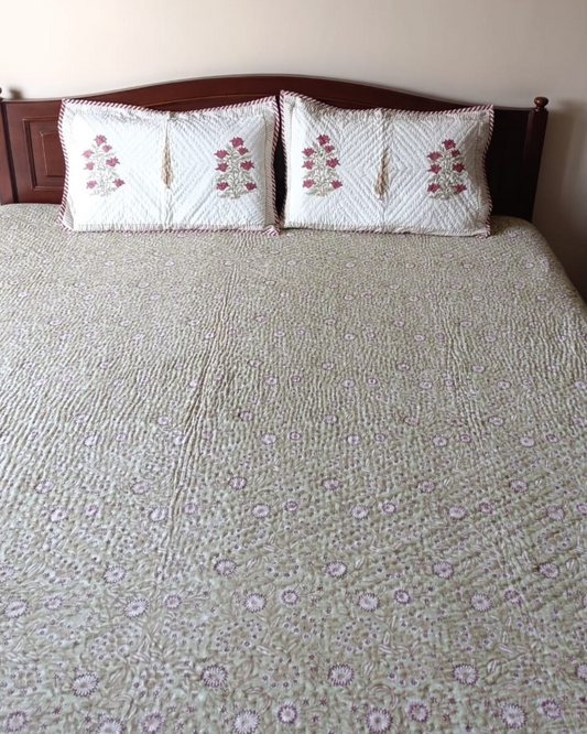 Aurora Floralia Elegant Comforter Set with 2 Pillow Covers