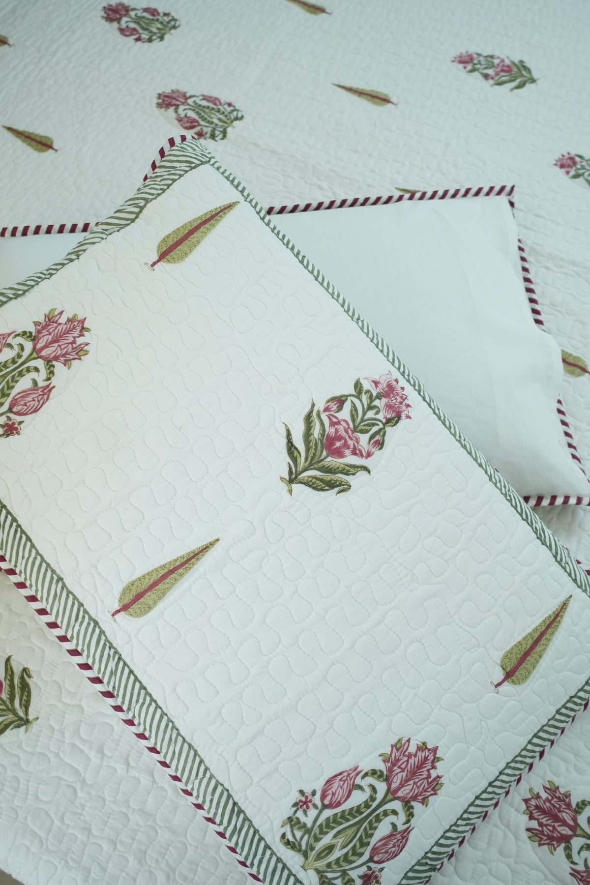 Pink Floral & Leaf Handblock Quilted Comforter Set with 2 Pillow Covers