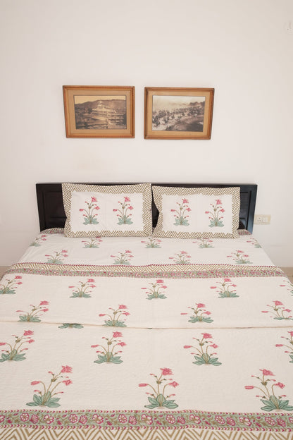 Peach Pink Big Floral Handblock Cotton Percale 300 TC Bedsheet & Comforter Set