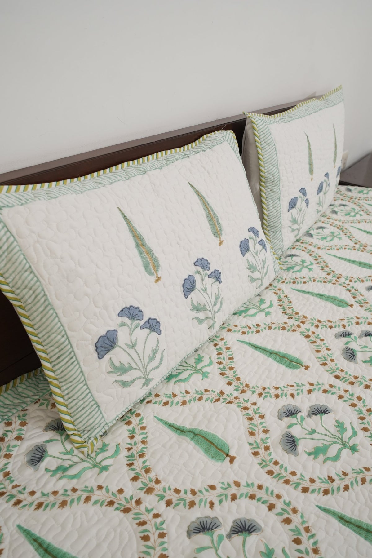 Light Green & Grey Jaal Handblock Quilted Comforter Set with 2 Pillow Covers