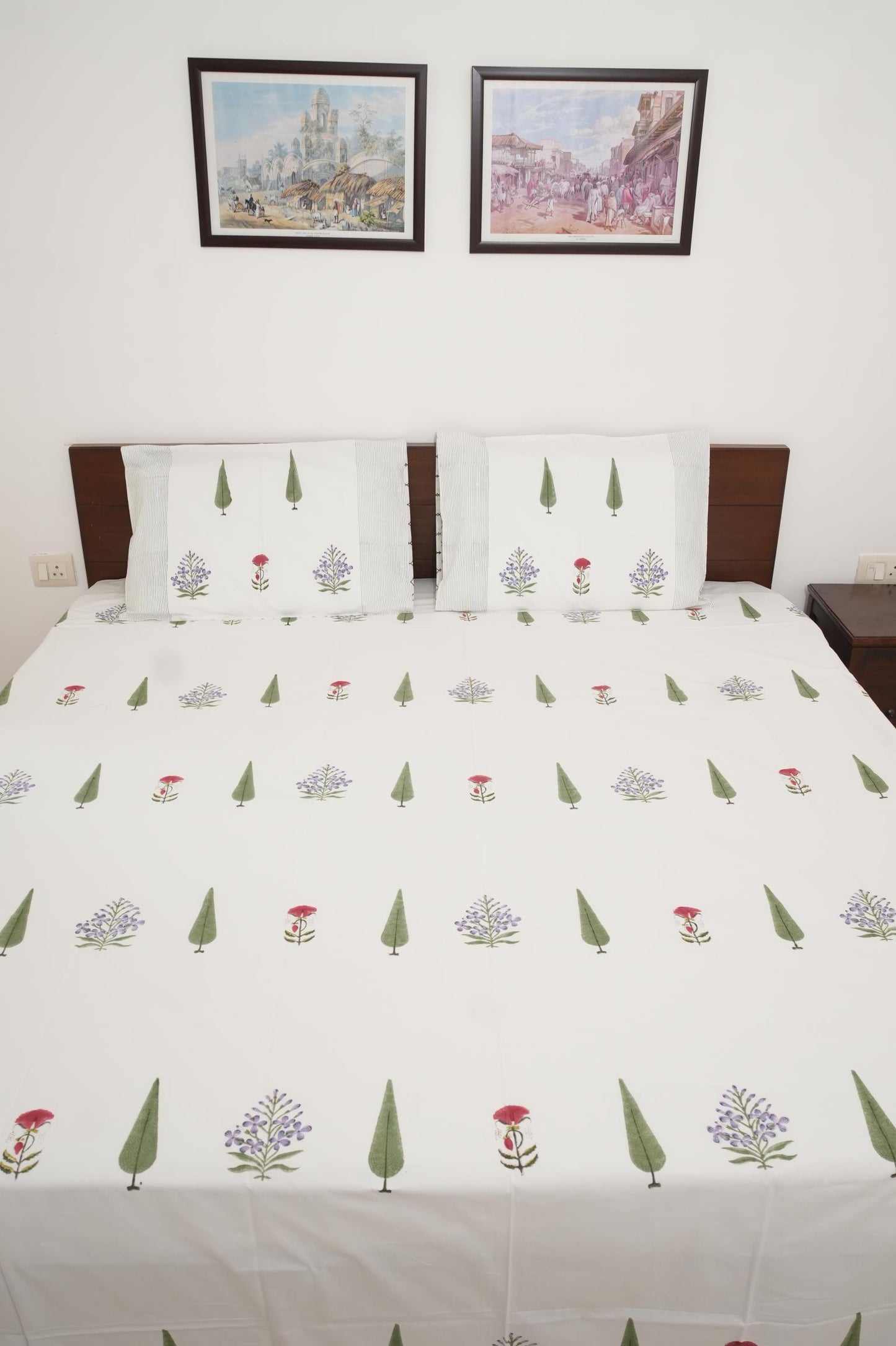 Red & Purple Floral Handblock Cotton Percale 300 TC Bedsheet