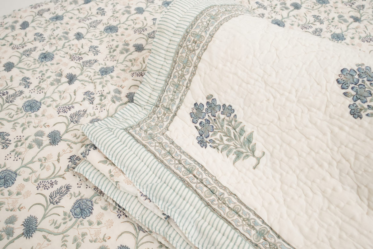 Grey Floral Handblock Cotton Percale 300 TC Bedsheet & Single Pair Quilt Set