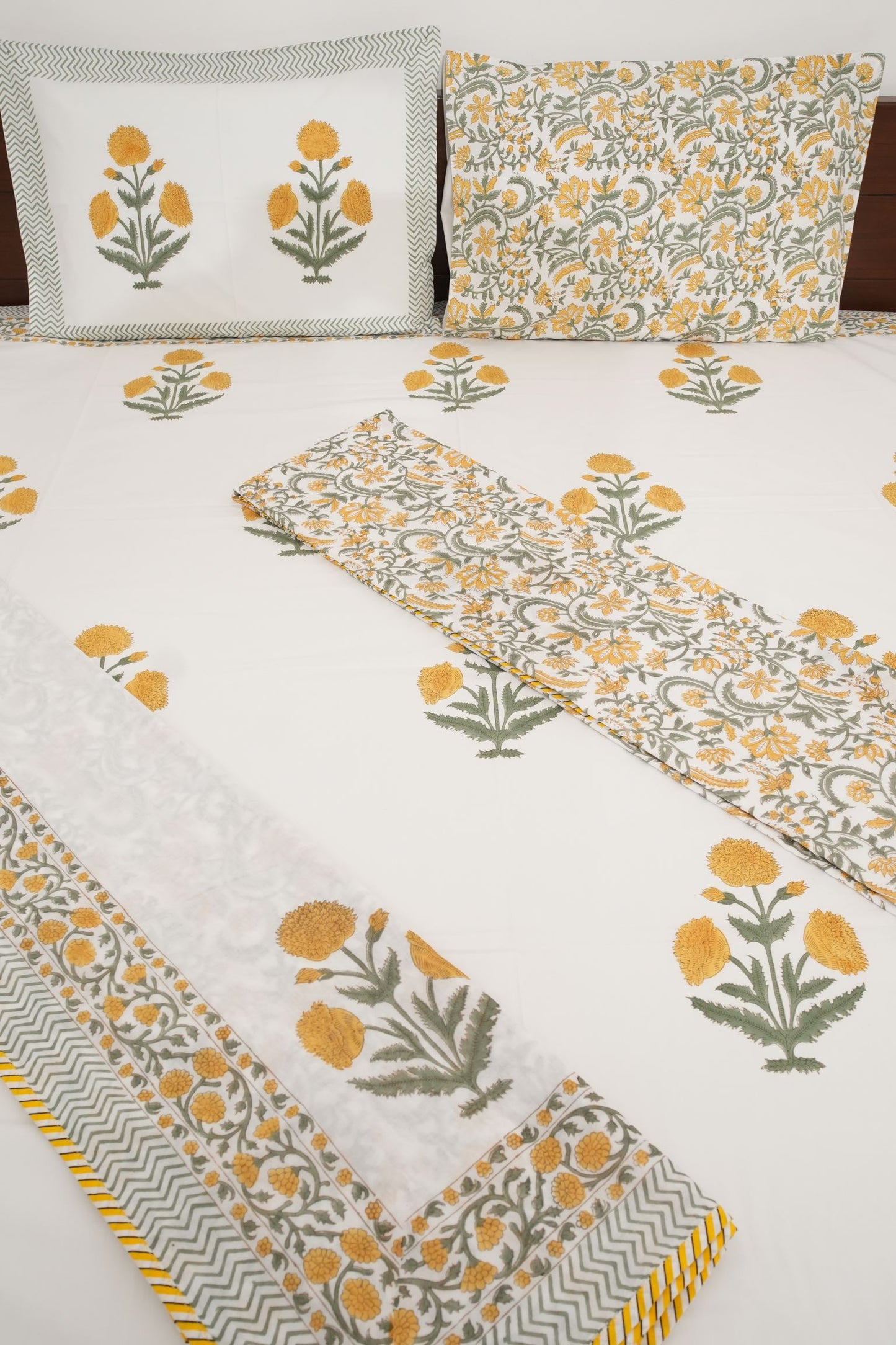 Yellow Poppy Reversible Handblock Cotton Percale 300 TC Bedsheet & Single Pair Dohar Set