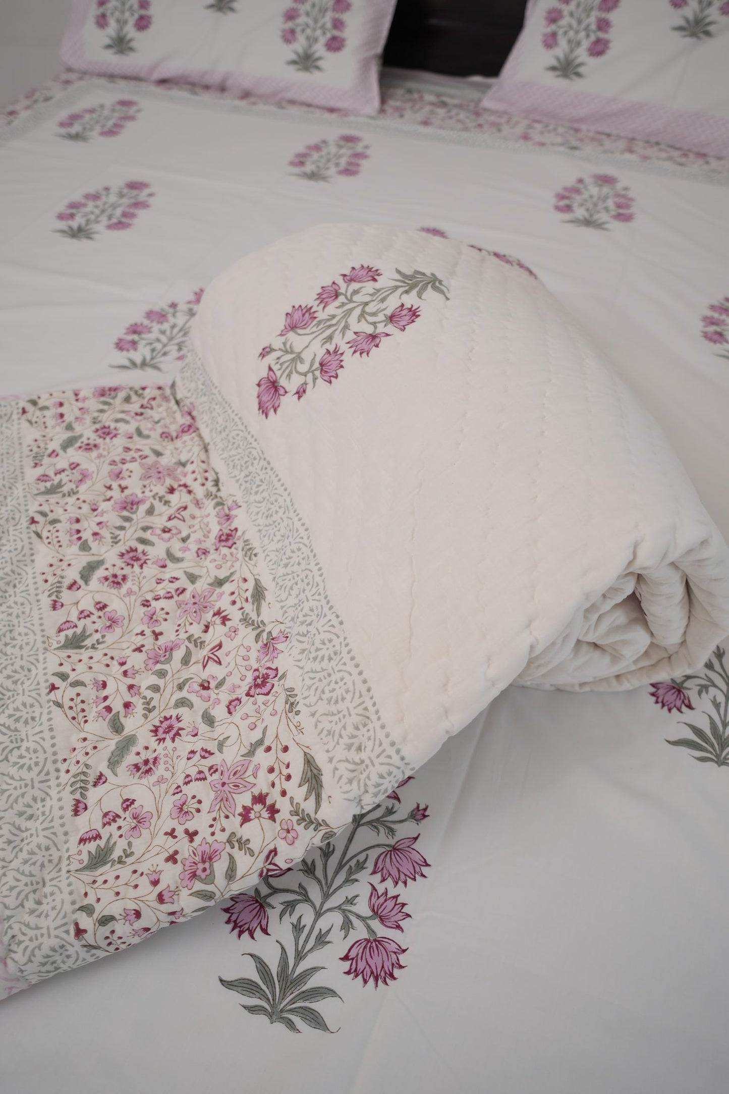 Light Pink Floral Handblock Cotton Percale 300 TC Bedsheet & Double Quilt Set