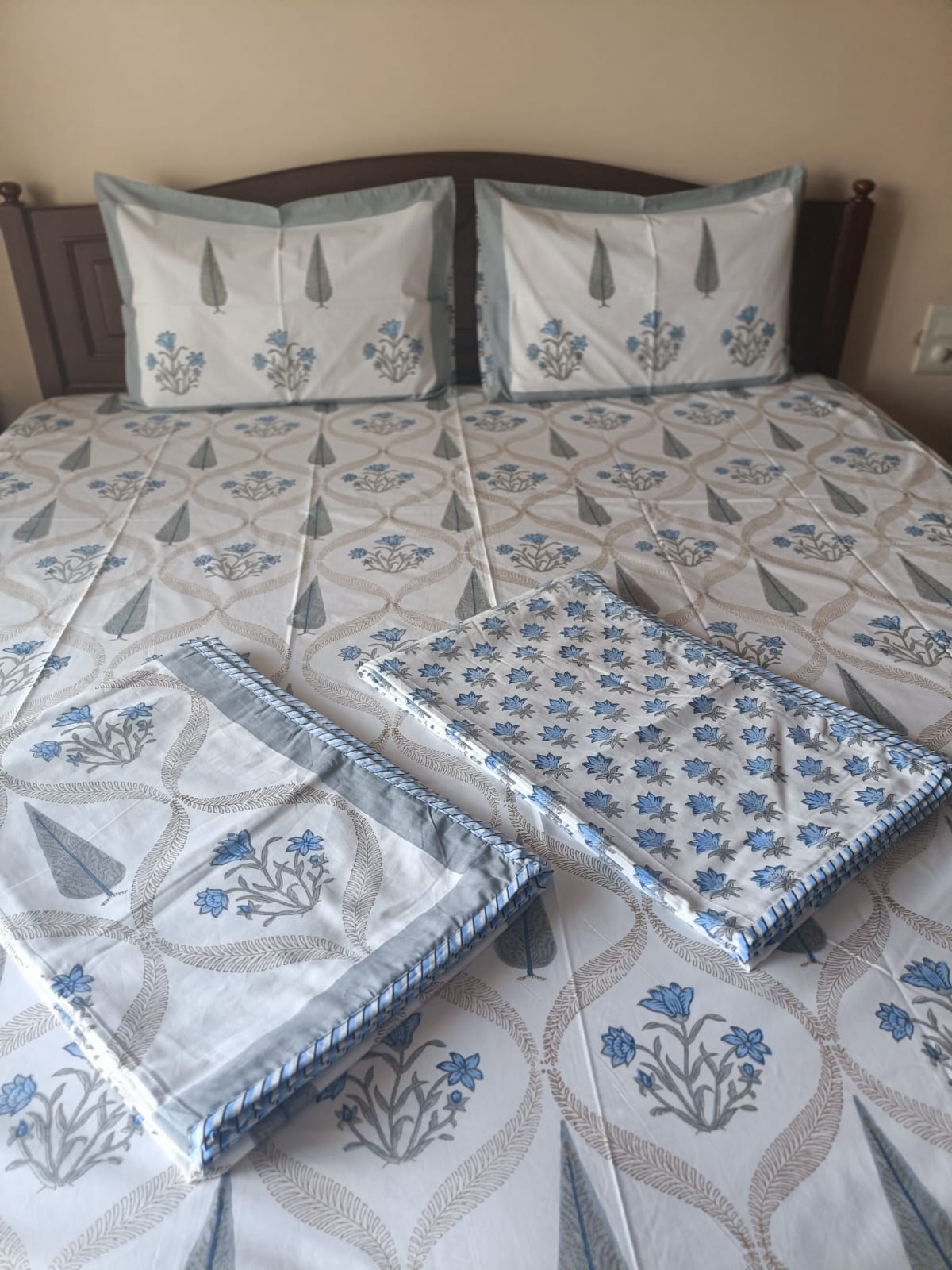 Indigo Floral Flip Hand Block Dohar